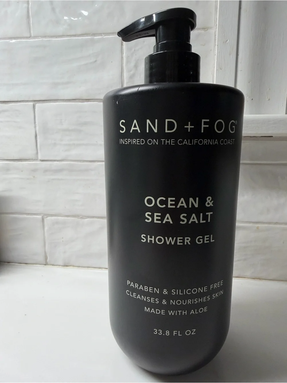 Sand + Fog Ocean & Sea Salt 33.8 oz Body Wash Salt Shower Gel NWOT